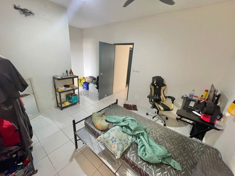 Townhouse for Sale in Cybersouth (Dengkil) - Rafedah Binti Abdul Aziz - Bedroom - PropertyGuru.com.my