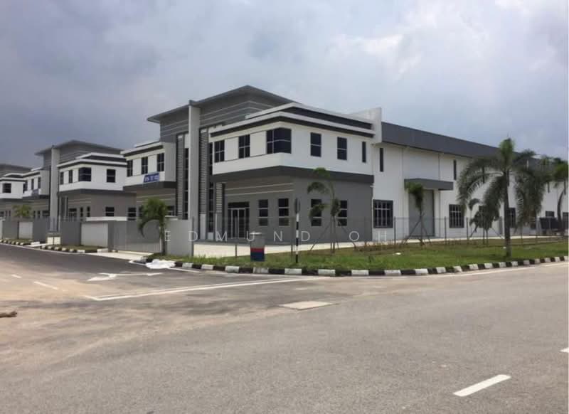Cluster Factory for Rent in Taman Perindustrian Tropika (Ulu Tiram) - Edmund Oh - Exterior - PropertyGuru.com.my