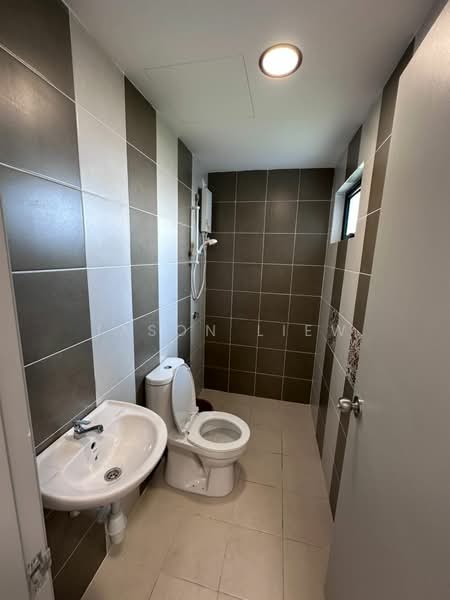 Service Residence for Rent at Residensi Emas - Jason Liew - Bathroom - PropertyGuru.com.my
