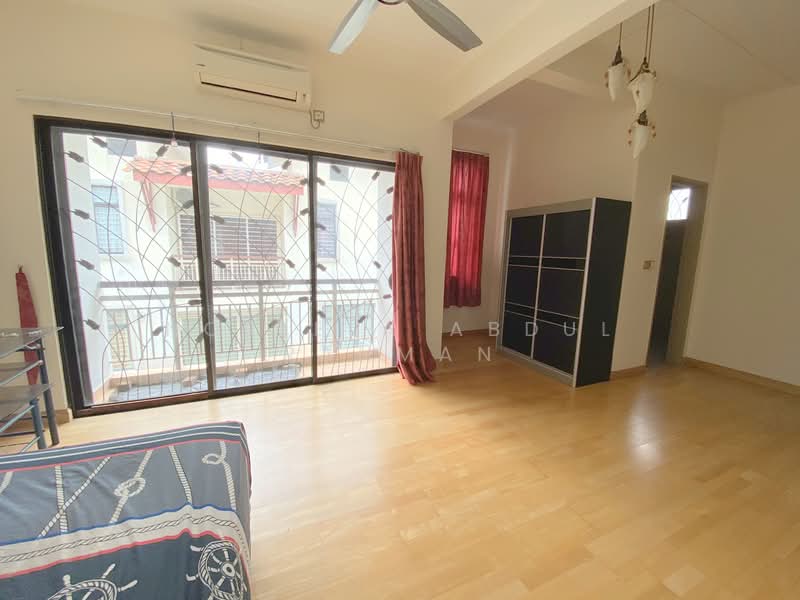 Jentay Bandar Enstek untuk Untuk Dijual - RM 1,110,000, Mac 2026 - Living Room - PropertyGuru.com.my