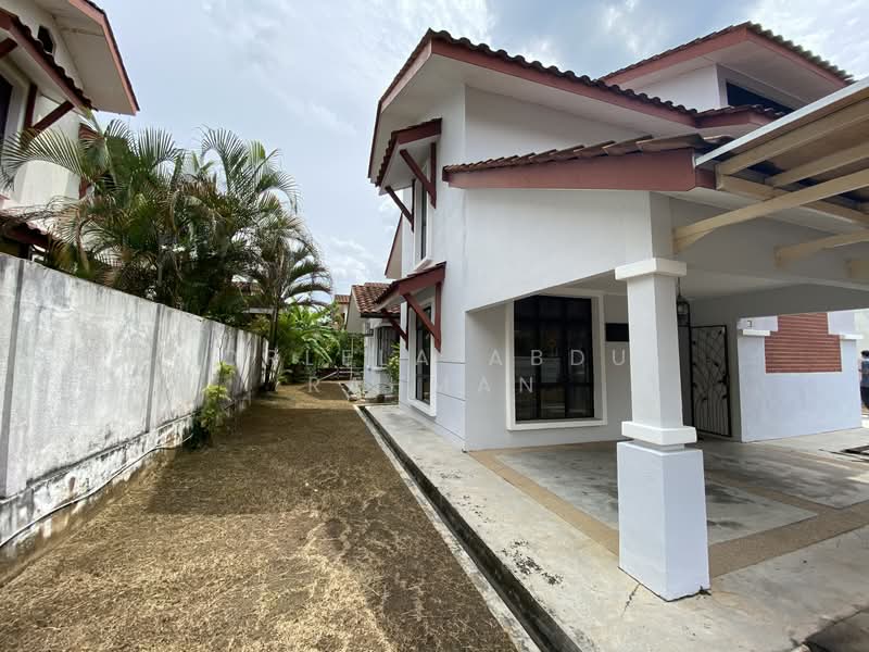 Bungalow for Sale in Bandar Enstek (Negeri Sembilan) - Norlela Abdul Rahman - Exterior - PropertyGuru.com.my