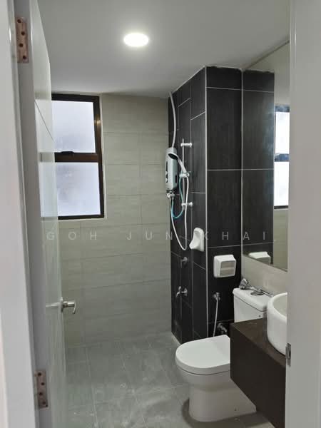Admiral Residences untuk Untuk Disewa - RM 1,200 /bulan, Feb 2026 - Bathroom - PropertyGuru.com.my