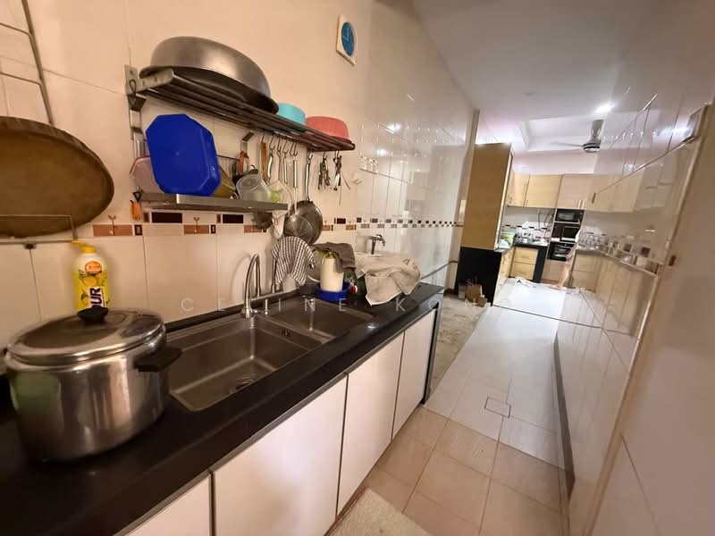 Cluster House for Sale in Taman Mutiara Indah (Puchong) - Celine Kong - Kitchen - PropertyGuru.com.my