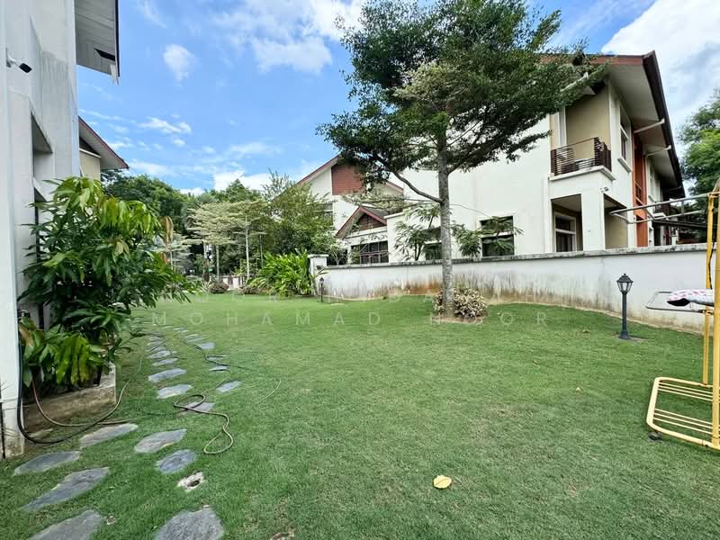 Semi-Detached House for Sale in Bukit Jelutong (Shah Alam) - Noor Hidayah Mohamad Noor - Exterior - PropertyGuru.com.my