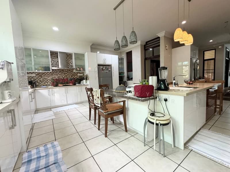 Semi-Detached House for Sale in Bukit Jelutong (Shah Alam) - Noor Hidayah Mohamad Noor - Kitchen - PropertyGuru.com.my