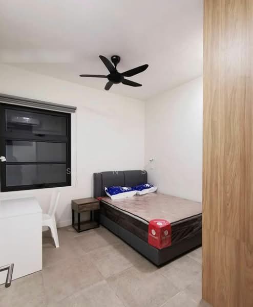 Apartment for Sale at Union Suites - Sean Saw - Bedroom - PropertyGuru.com.my