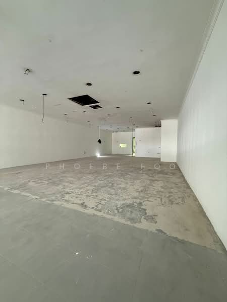 Shop for Rent in Taman Molek (Johor Bahru) - Phoebe Foo - Interior - PropertyGuru.com.my