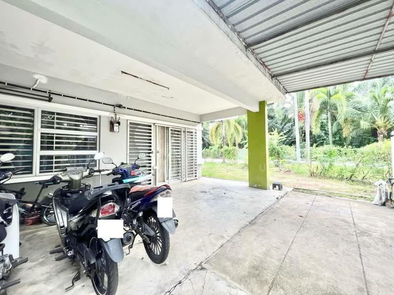 1-storey Terraced House for Sale in Jenjarom (Selangor) - JUMIDAH (JUE) - Exterior - PropertyGuru.com.my