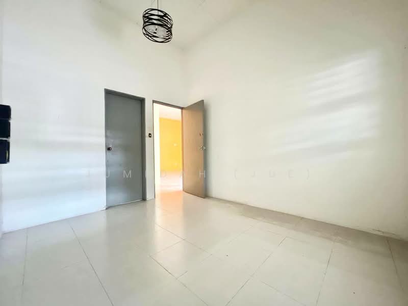 1-storey Terraced House for Sale in Jenjarom (Selangor) - JUMIDAH (JUE) - Interior - PropertyGuru.com.my