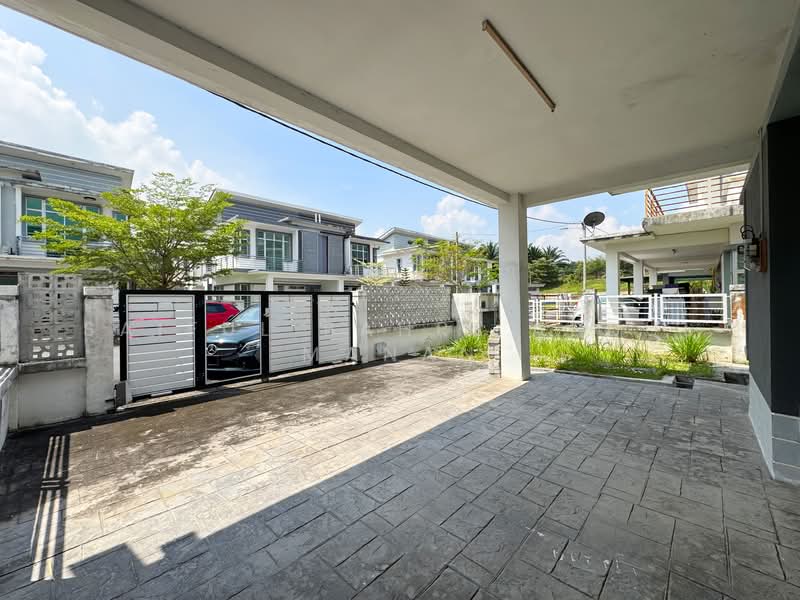 Cluster House for Sale in Bandar Saujana Putra (Tanjong Duabelas) - Saiful Bahri Abdul Manan - Exterior - PropertyGuru.com.my