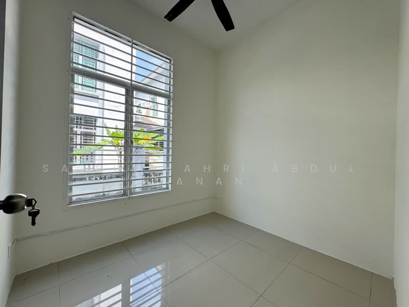 Cluster House for Sale in Bandar Saujana Putra (Tanjong Duabelas) - Saiful Bahri Abdul Manan - Interior - PropertyGuru.com.my