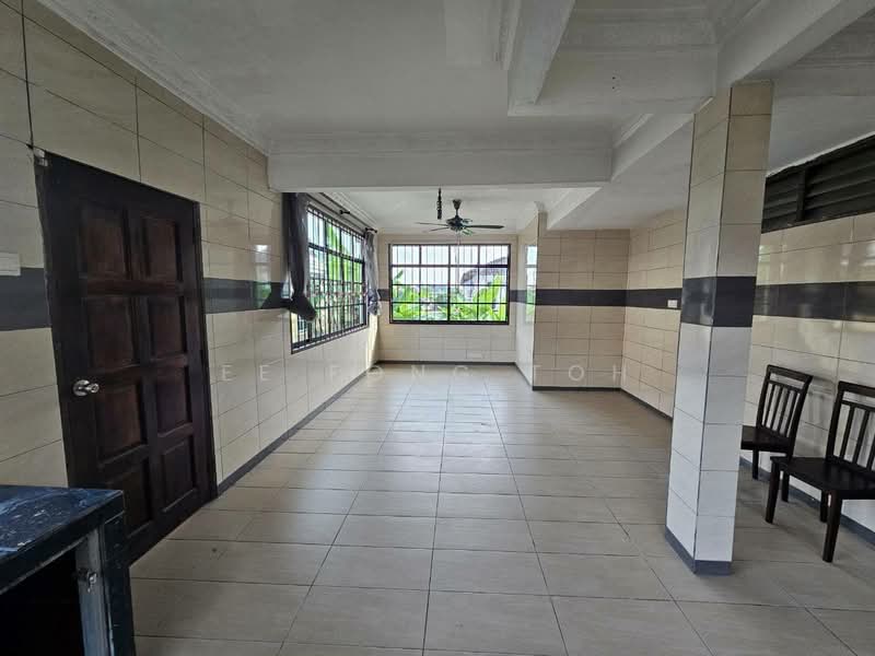 Bungalow for Sale in Taman Bukit Kempas (Tampoi) - Ee Fong Toh - Living Room - PropertyGuru.com.my