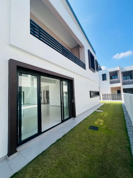 Semi-Detached House for Sale in Kajang (Selangor) - Noraini Dahan - Outdoor Space - PropertyGuru.com.my