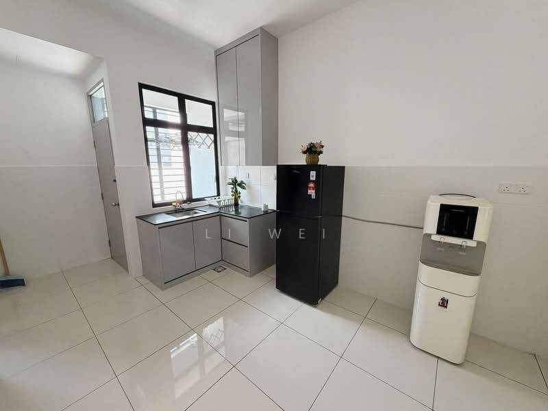 2-storey Terraced House for Rent in Bandar Dato Onn (Tebrau) - Li Wei - Kitchen - PropertyGuru.com.my
