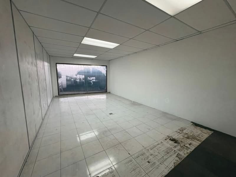 Semi-D Factory for Rent in Taman Johor Jaya (Johor Bahru) - Daniel Yong - Interior - PropertyGuru.com.my