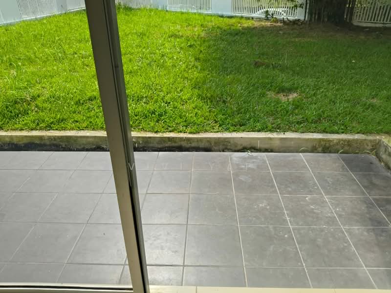 3-storey Terraced House for Sale in Seri Kembangan (Selangor) - Vivi Yap - Exterior - PropertyGuru.com.my