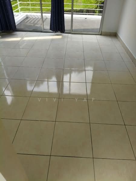 3-storey Terraced House for Sale in Seri Kembangan (Selangor) - Vivi Yap - Balcony - PropertyGuru.com.my