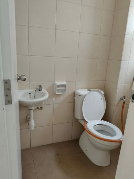 3-storey Terraced House for Sale in Seri Kembangan (Selangor) - Vivi Yap - Bathroom - PropertyGuru.com.my