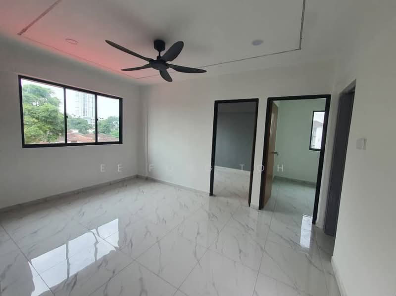 Flat for Sale at Taman Molek - Ee Fong Toh - Interior - PropertyGuru.com.my