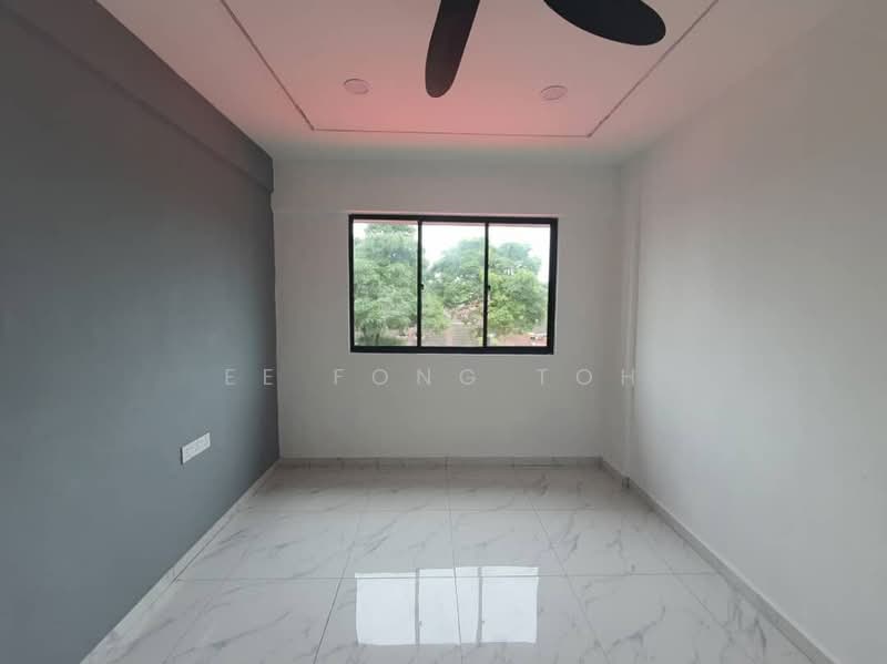 Flat for Sale at Taman Molek - Ee Fong Toh - Interior - PropertyGuru.com.my