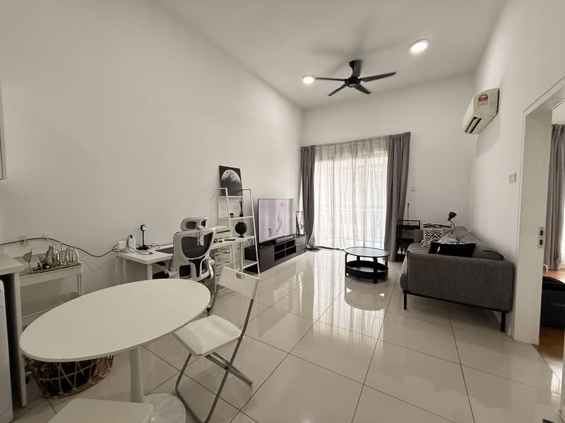 Urbana Residences untuk Untuk Disewa - RM 2,800 /bulan, Feb 2026 - Living Room - PropertyGuru.com.my