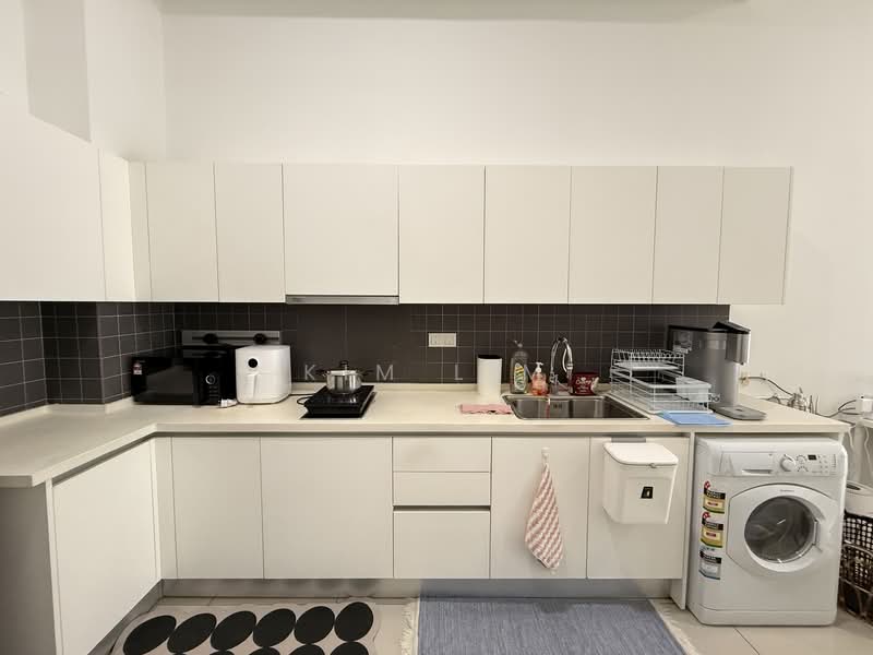 Urbana Residences untuk Untuk Disewa - RM 2,800 /bulan, Feb 2026 - Kitchen - PropertyGuru.com.my