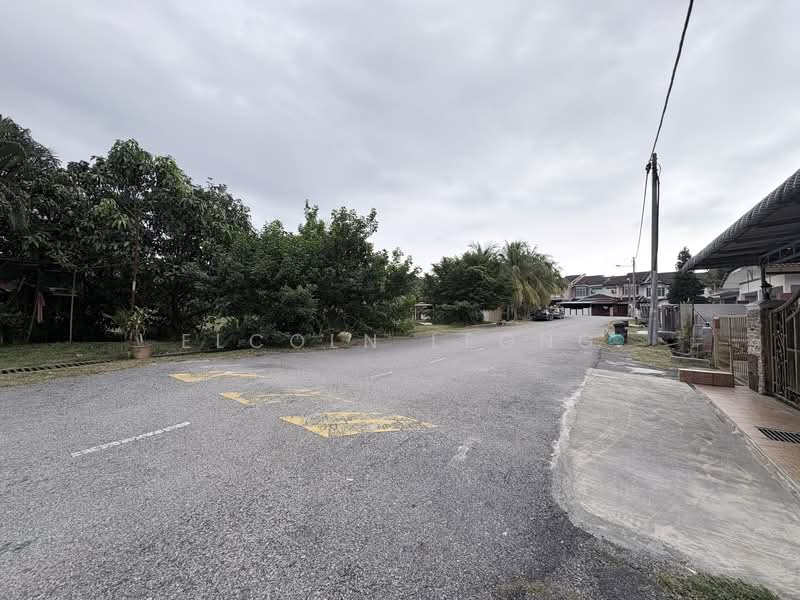 2-storey Terraced House for Sale in Bandar Rinching (Semenyih) - Elcoln Leong - Exterior - PropertyGuru.com.my