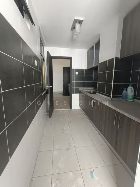 Servis Apartment untuk Dijual di D'Inspire Residence (Inspira Bestari) - Agnes Chin - Kitchen - PropertyGuru.com.my