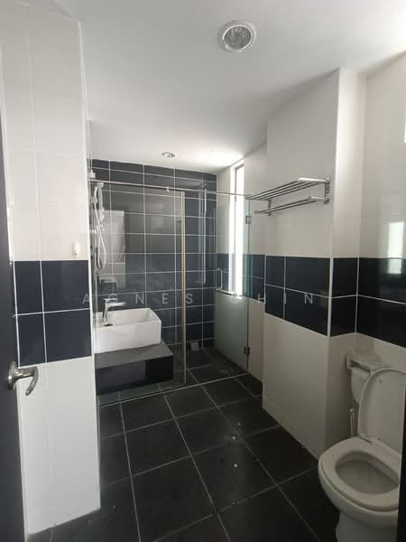 Servis Apartment untuk Dijual di D'Inspire Residence (Inspira Bestari) - Agnes Chin - Bathroom - PropertyGuru.com.my