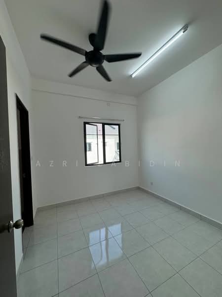 2-storey Terraced House for Rent in Bandar Puncak Alam (Puncak Alam) - Azri Zabidin - Interior - PropertyGuru.com.my