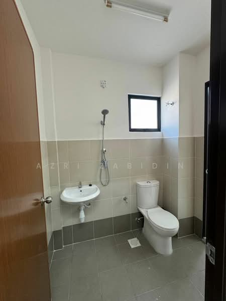 2-storey Terraced House for Rent in Bandar Puncak Alam (Puncak Alam) - Azri Zabidin - Bathroom - PropertyGuru.com.my