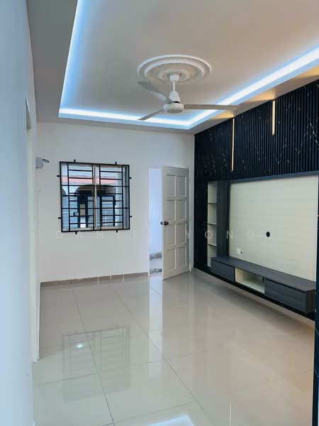 1-storey Terraced House for Sale in Kluang (Johor) - Daniel Yong - Living Room - PropertyGuru.com.my