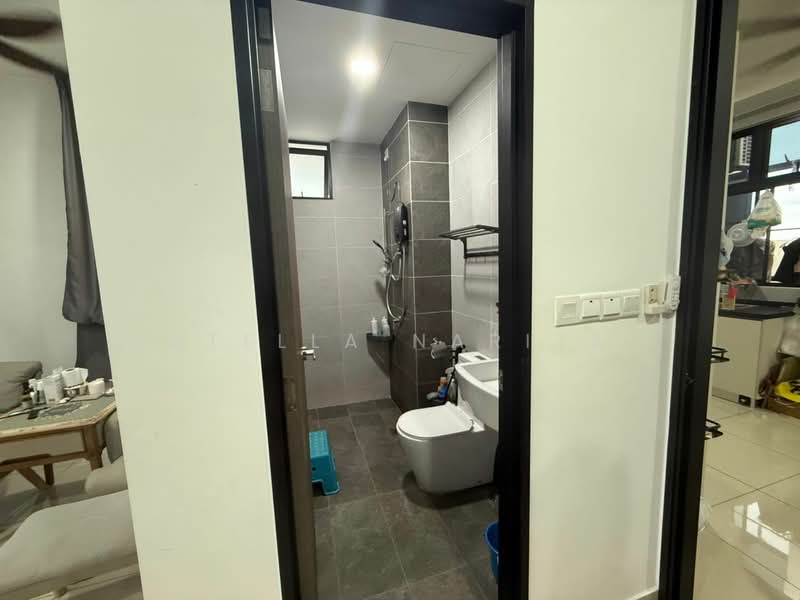 Service Residence for Sale at Twin Tower Residence - Stella Narita - Bathroom - PropertyGuru.com.my