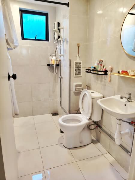 Condominium for Rent at TRI PINNACLE - Sunny Lai - Bathroom - PropertyGuru.com.my