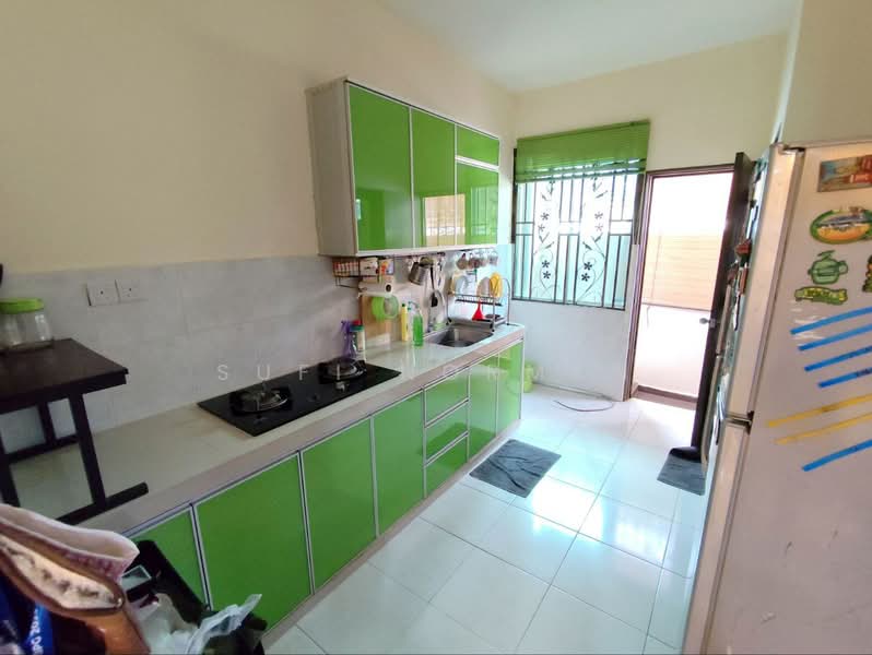 2-storey Terraced House for Sale in Taman Bukit Dahlia (Pasir Gudang) - Sufi Norman - Kitchen - PropertyGuru.com.my