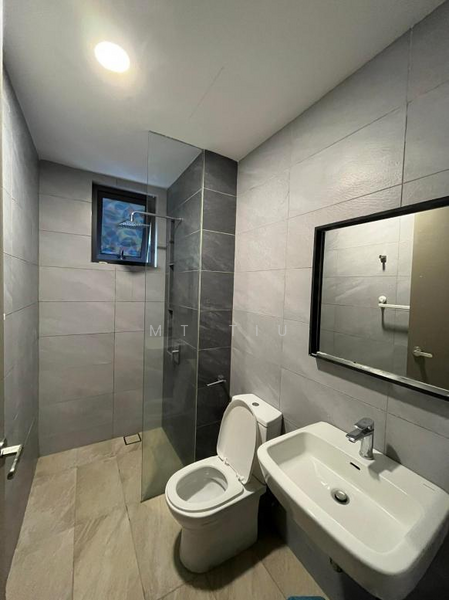 Condominium for Sale at Bennington Residences @ SkyArena - MT Tiu - Bathroom - PropertyGuru.com.my