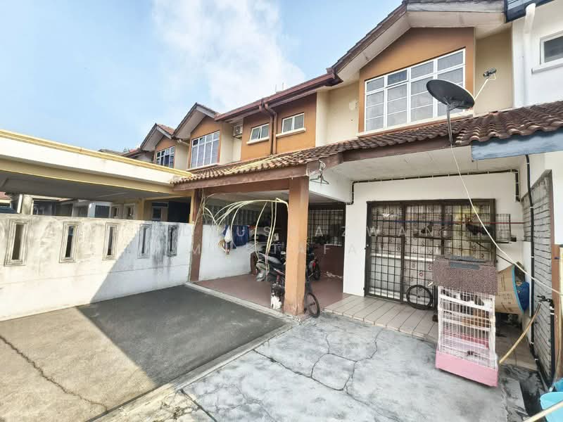 2-storey Terraced House for Sale in Sungai Buloh (Selangor) - Firdaussazwan Mustafa - Exterior - PropertyGuru.com.my