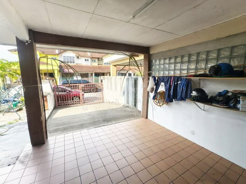 2-storey Terraced House for Sale in Sungai Buloh (Selangor) - Firdaussazwan Mustafa - Exterior - PropertyGuru.com.my