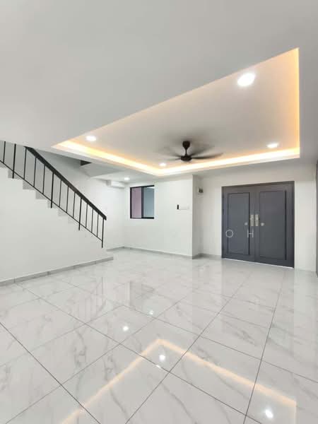 2-storey Terraced House for Sale in Taman Muhibbah (Kulai) - Ee Fong Toh - Living Room - PropertyGuru.com.my
