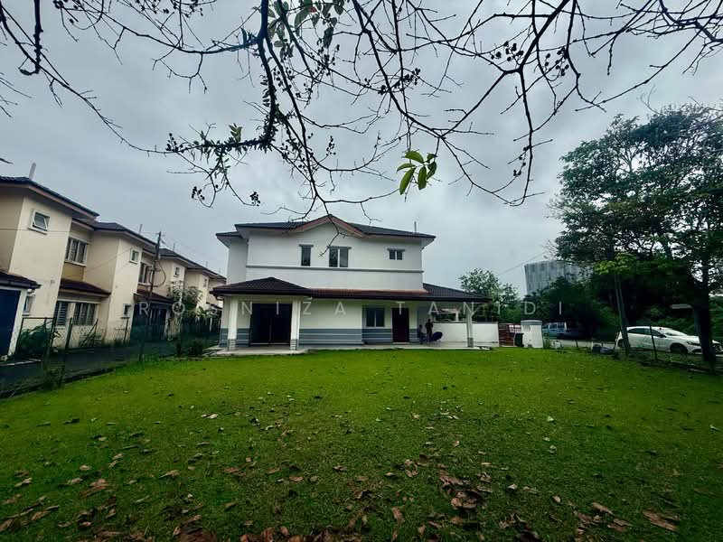 2-storey Terraced House for Sale in Taman Impian Putra (Bangi) - Rosniza Tanidi - Exterior - PropertyGuru.com.my