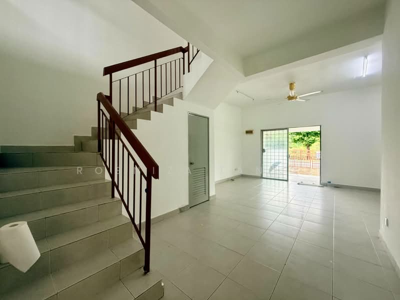 2-storey Terraced House for Sale in Taman Impian Putra (Bangi) - Rosniza Tanidi - Interior - PropertyGuru.com.my