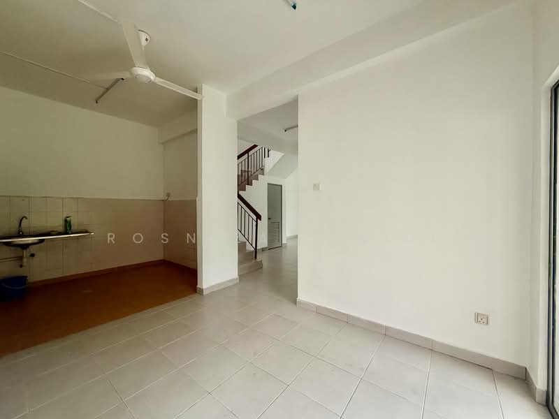 2-storey Terraced House for Sale in Taman Impian Putra (Bangi) - Rosniza Tanidi - Interior - PropertyGuru.com.my