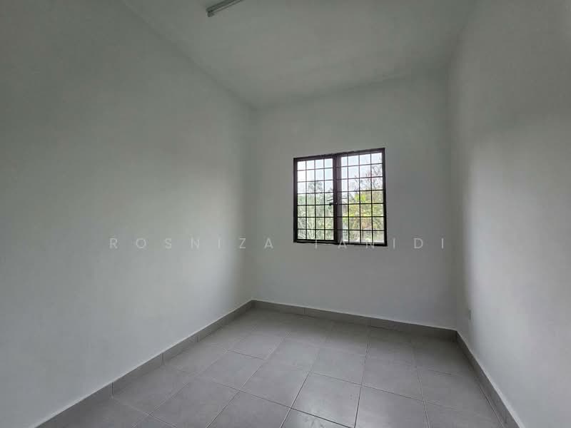 2-storey Terraced House for Sale in Taman Impian Putra (Bangi) - Rosniza Tanidi - Interior - PropertyGuru.com.my