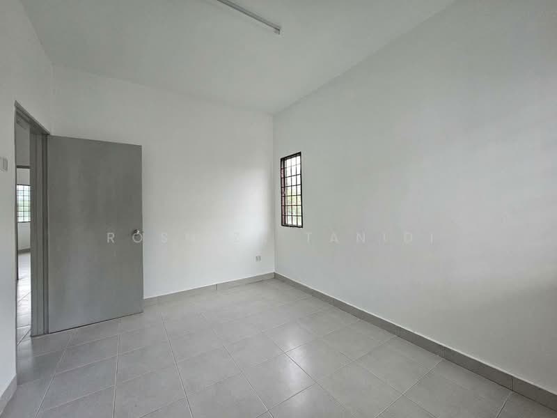 2-storey Terraced House for Sale in Taman Impian Putra (Bangi) - Rosniza Tanidi - Interior - PropertyGuru.com.my