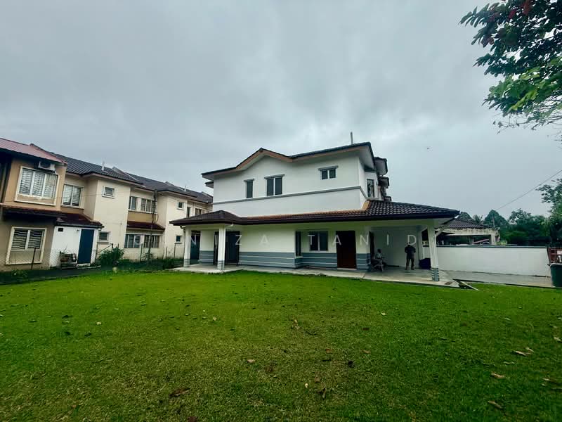 2-storey Terraced House for Sale in Taman Impian Putra (Bangi) - Rosniza Tanidi - Exterior - PropertyGuru.com.my