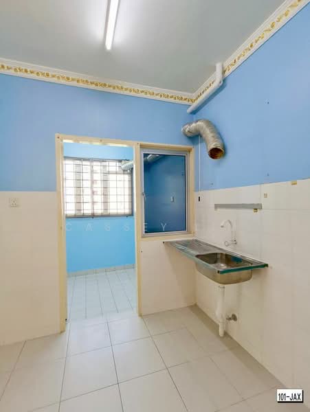 Apartment for Sale at Seri Jati - Cassey Lim - Kitchen - PropertyGuru.com.my
