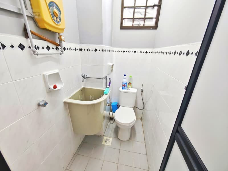 Condominium for Sale at Azuria Condominium - Sunny Lai - PropertyGuru.com.my