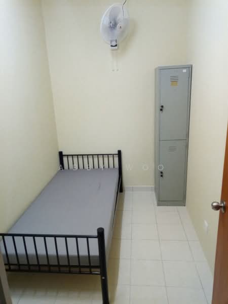 Apartment for Sale at Pangsapuri Lagoon Perdana - Abby Woo - Bedroom - PropertyGuru.com.my