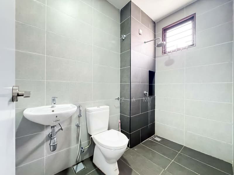 2-storey Terraced House for Rent in Alam Impian (Shah Alam) - Adly Azamin - Bathroom - PropertyGuru.com.my
