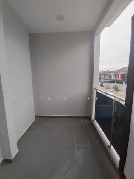 Austin Duta untuk Untuk Disewa - RM 2,800 /bulan, Feb 2026 - Balcony - PropertyGuru.com.my